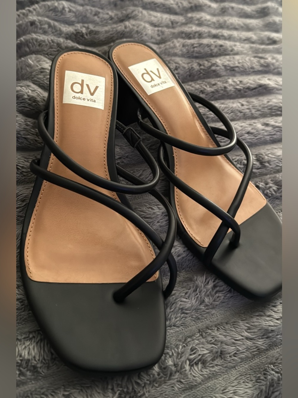 Dolce Vita Black Multi-Strap Square-Toe Sandals